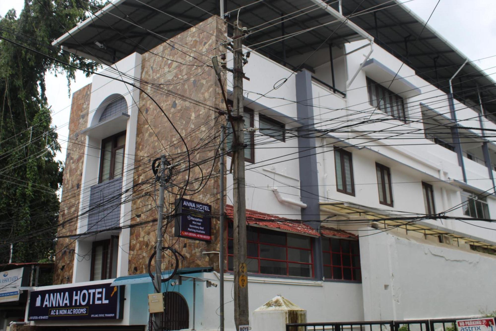 Anna Hotel Thiruvananthapuram Exteriér fotografie