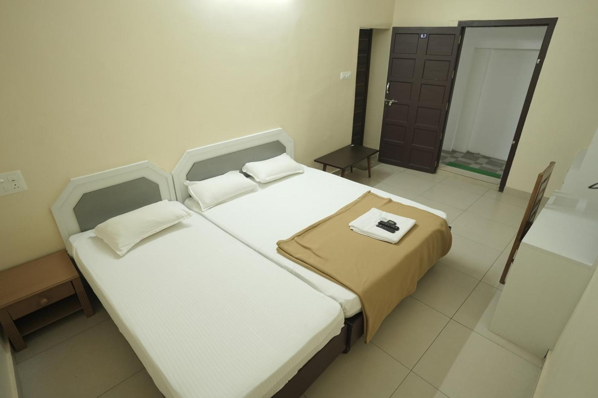 Anna Hotel Thiruvananthapuram Exteriér fotografie