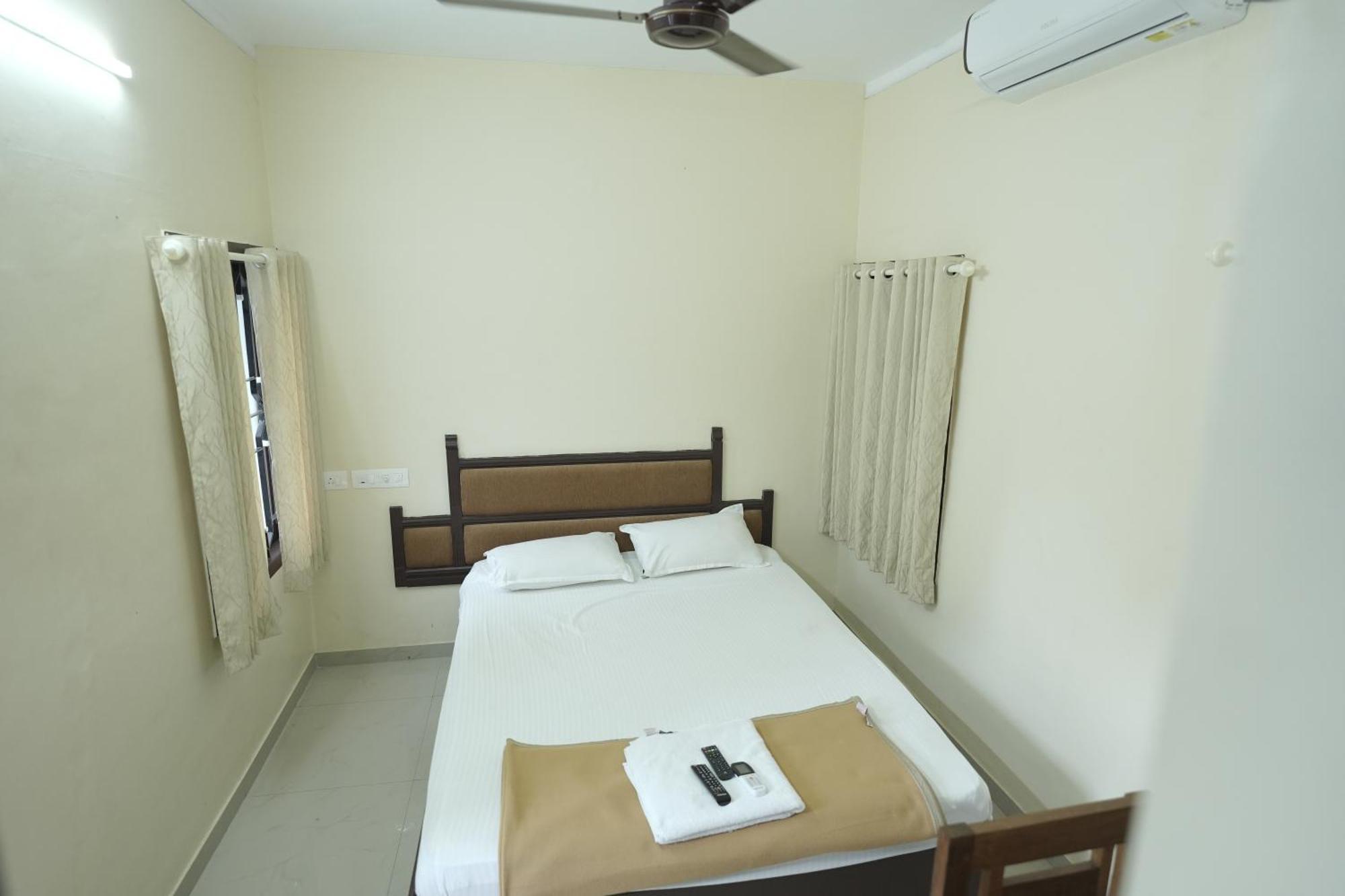 Anna Hotel Thiruvananthapuram Exteriér fotografie